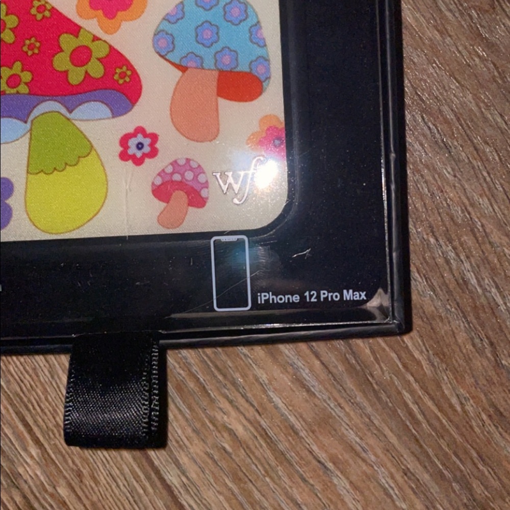 NIB Wildflower Groovy Shroom iPhone 12 Pro Max Case - Picture 5 of 7